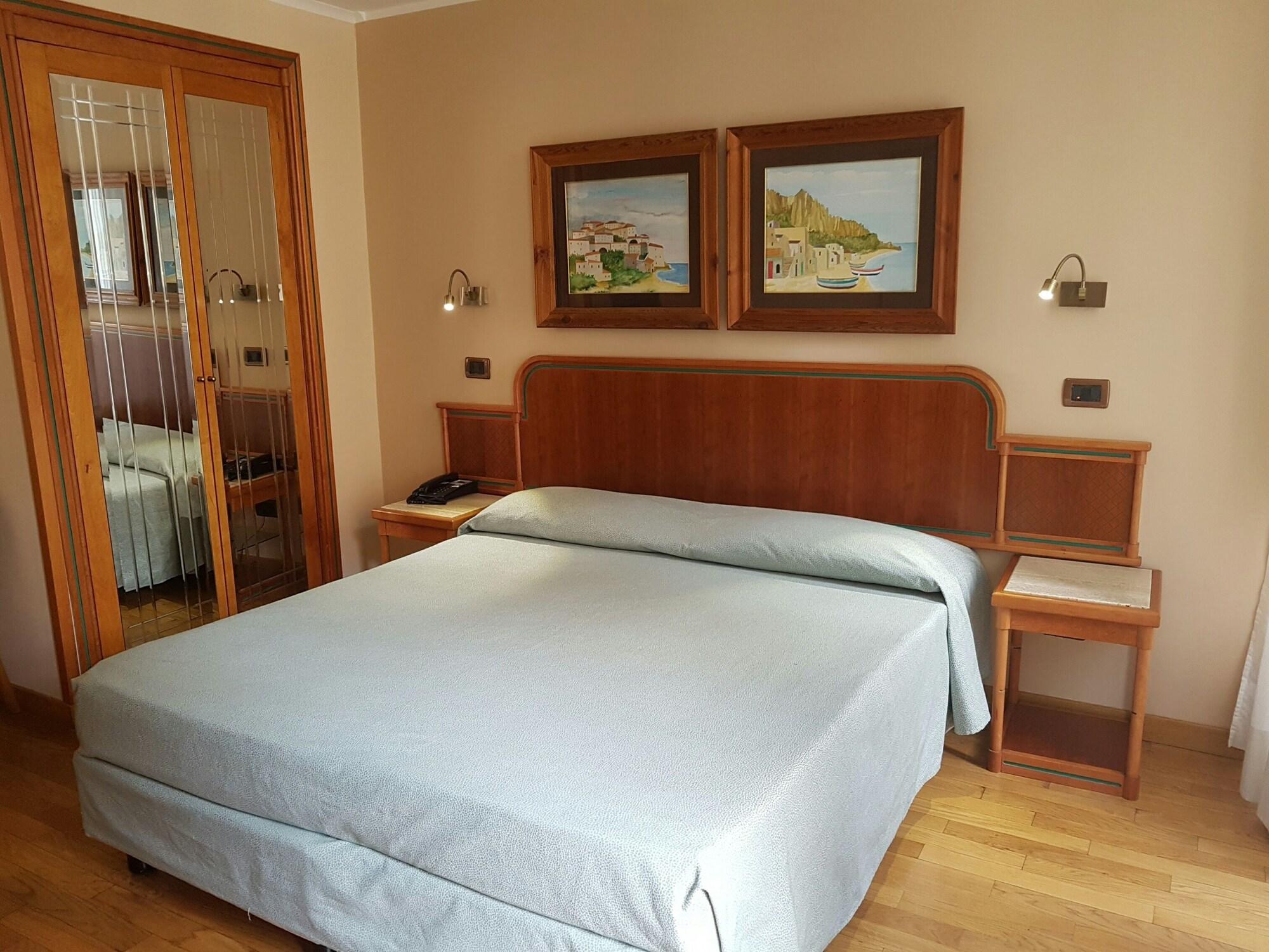 Regno Hotel